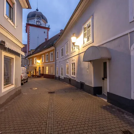 Apartment Quiet - 4 Guests - Self Check-in - Netflix - 35m2 *