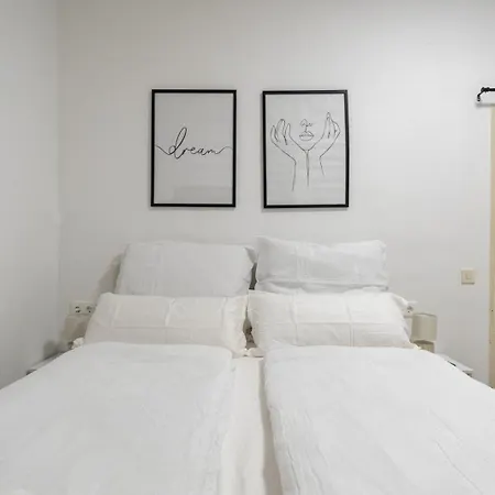 Apartamento Quiet - 4 Guests - Self Check-in - Netflix - 35m2