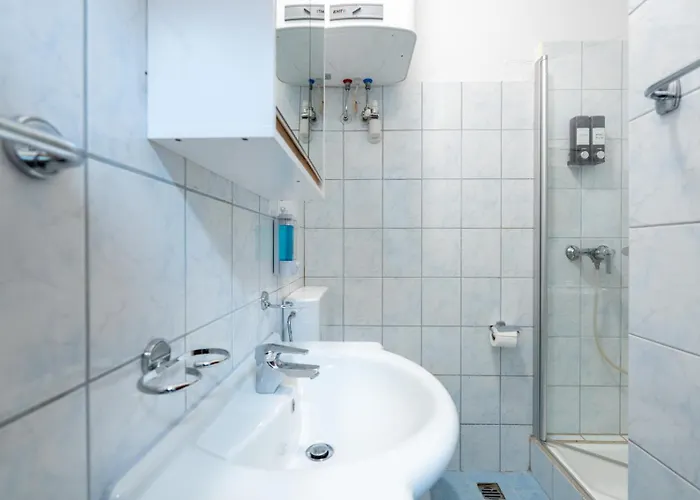 Quiet - 4 Guests - Self Check-in - Netflix - 35m2 Apartamento