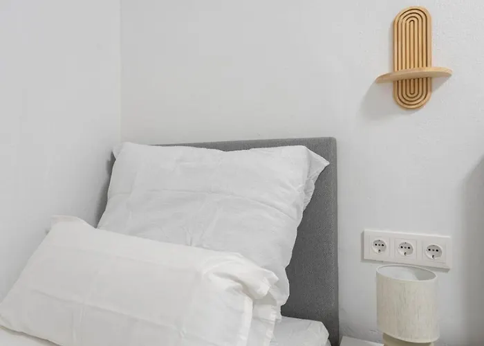 Quiet - 4 Guests - Self Check-in - Netflix - 35m2 * Leoben (Styria)