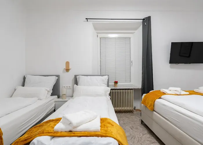 Quiet - 4 Guests - Self Check-in - Netflix - 35m2 * Leoben (Styria)