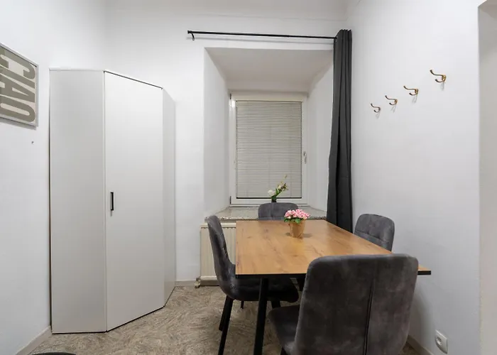 Quiet - 4 Guests - Self Check-in - Netflix - 35m2 Apartamento *